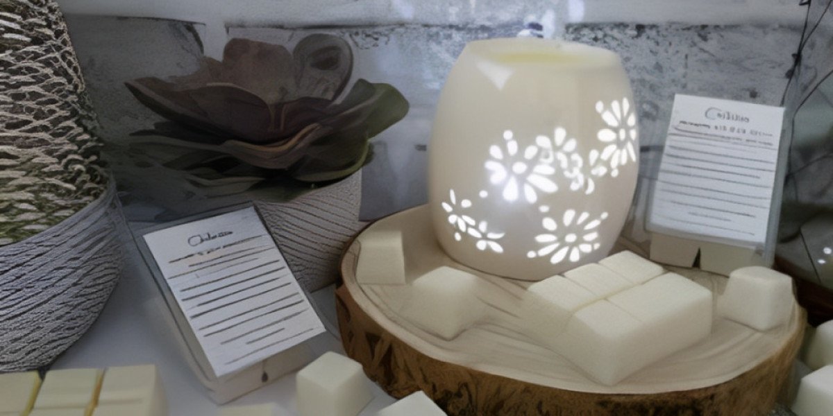 Signature Essence: Discover the Best-Selling Signature Candle Collection