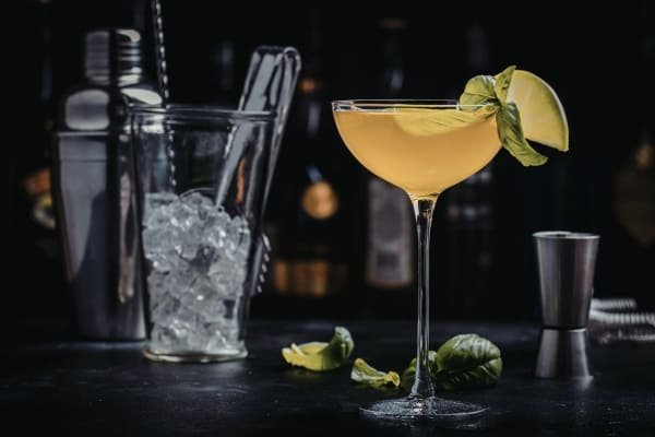 Why Corporate Cocktail Gift Sets Feel More Personal – cocktailconnoisseurs