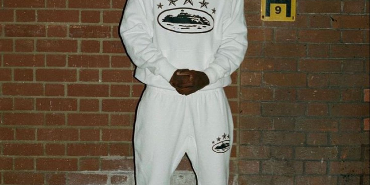 "uta Corteiz Must-Haves: Essentials for Every Wardrobe