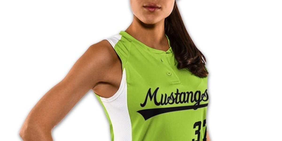 How to Choose the Right Softball Uniforms for Your Travel Team