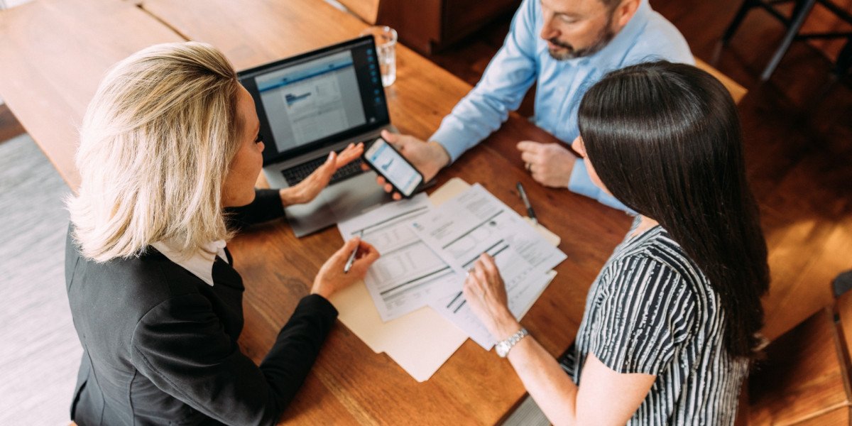 Why an LP Pitch Deck Is Critical for Raising Investment Capital