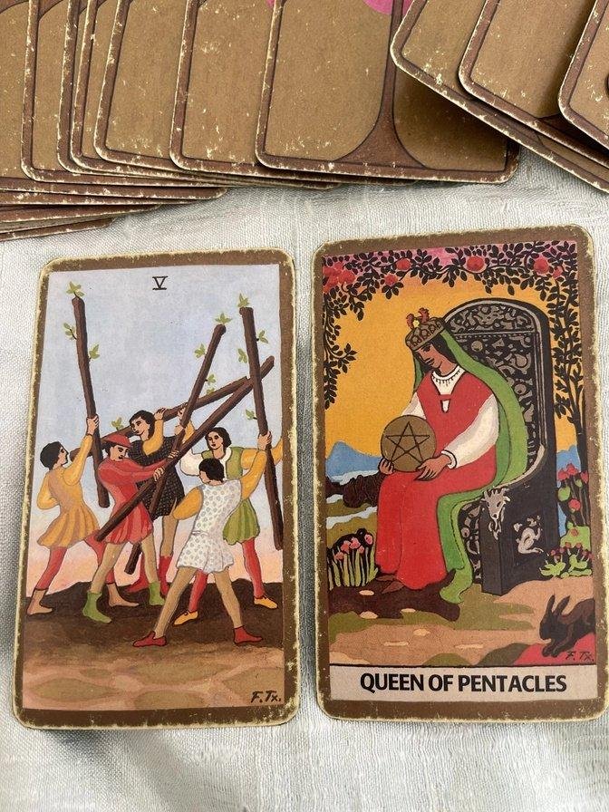 Signs You Need a Tarot Card Reader For Relationships to Understand Love Better | Articles | Sueb Tarot | Gan Jing World - Technology for Humanity | Video & Movie Streaming